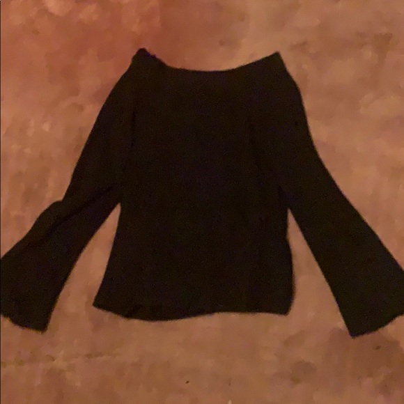 Vanity Off The Shoulder Sweater - Picture 2 of 5